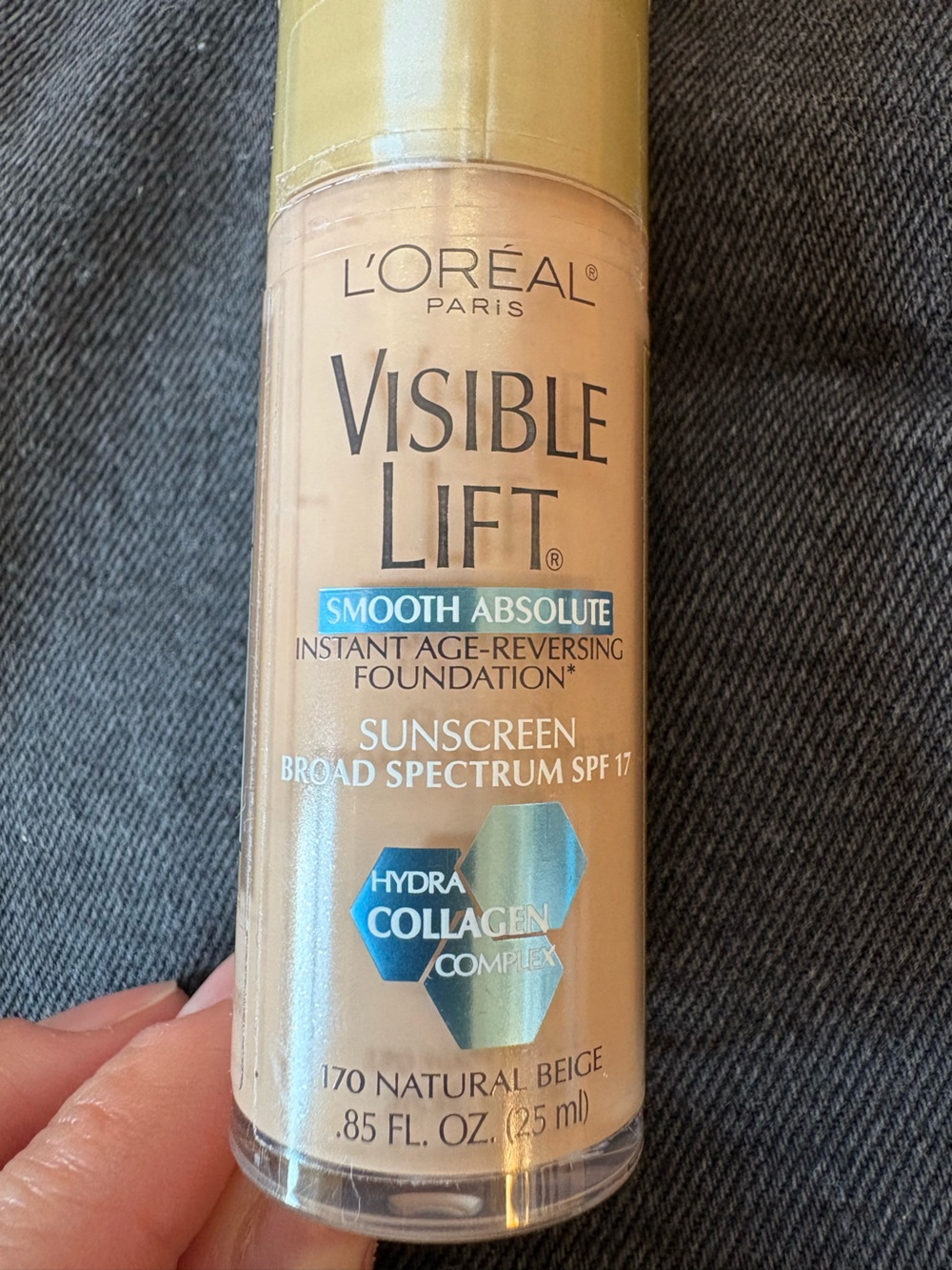 L'Oreal Visible Lift Smooth Absolute Foundation - Natural Beige with Gold Cap